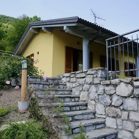 Semesterbostad Casa Elena Ramponio