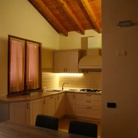 Casa Elena Semesterbostad Ramponio